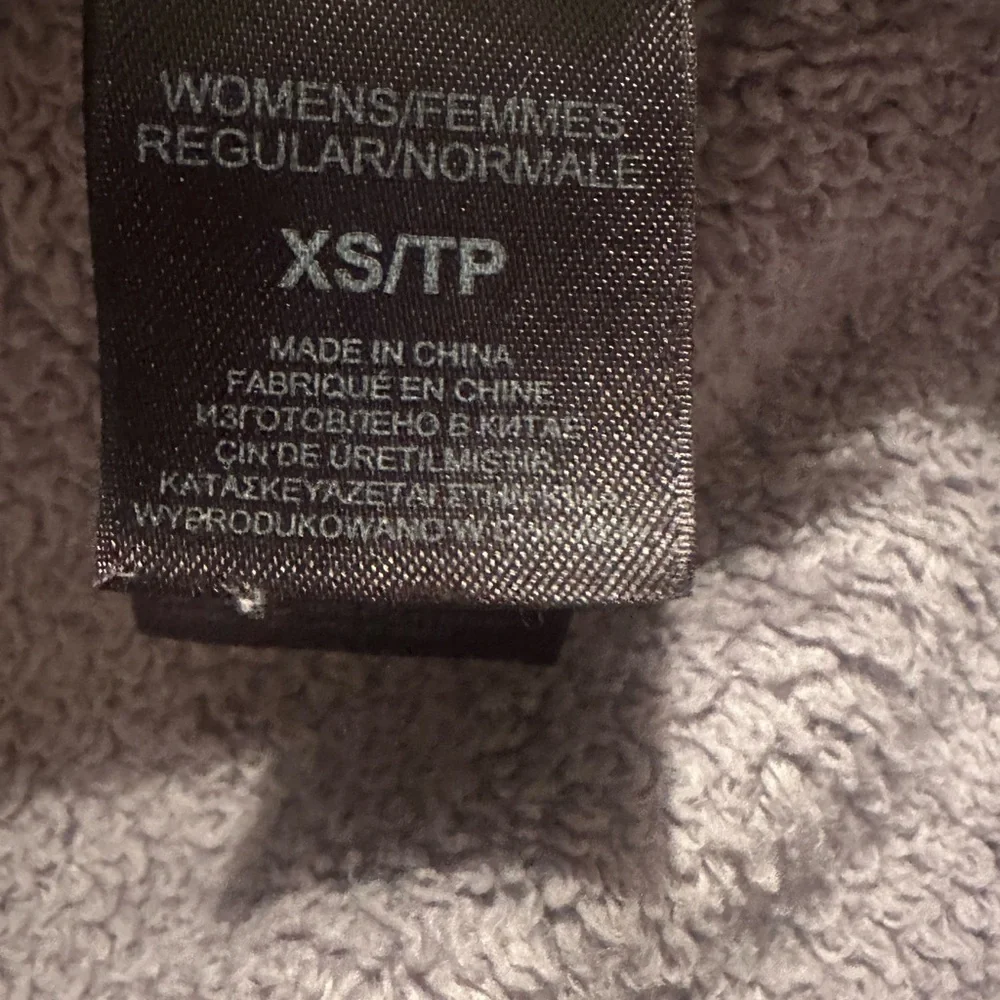 Women’s The North Face Zip Up Fleece Jacket. ‎ Size XS. Grey. - Picture 13 of 14